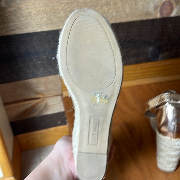 Steve Madden Rose Gold Platform Wedges Jaylen Sandals, Size 8.5 - Picture 8 of 8